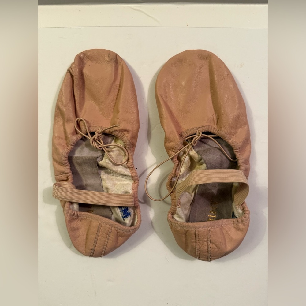 Bloch Ballet Slippers in Soft Pink